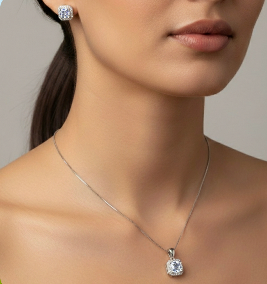 emerald white princess pendant set made with fine 925 sterling silver