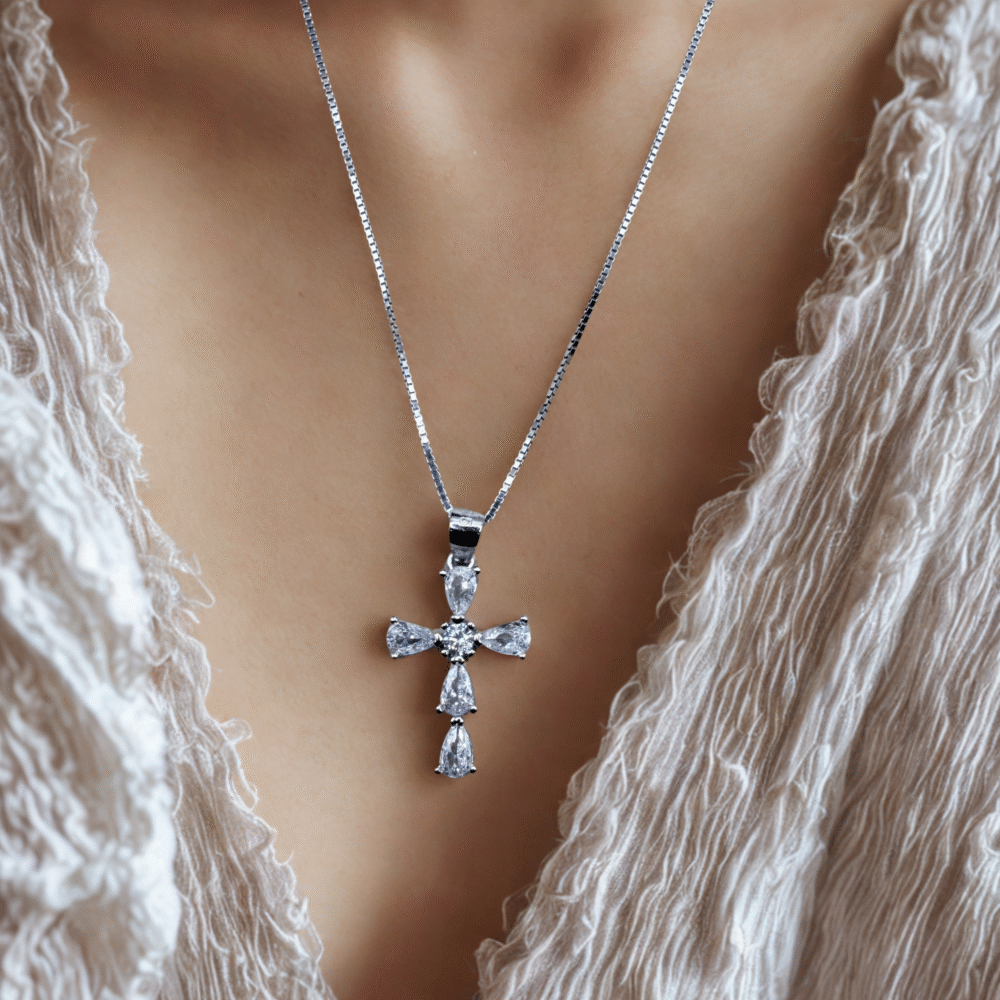 cross pendant made with fine 925 silver