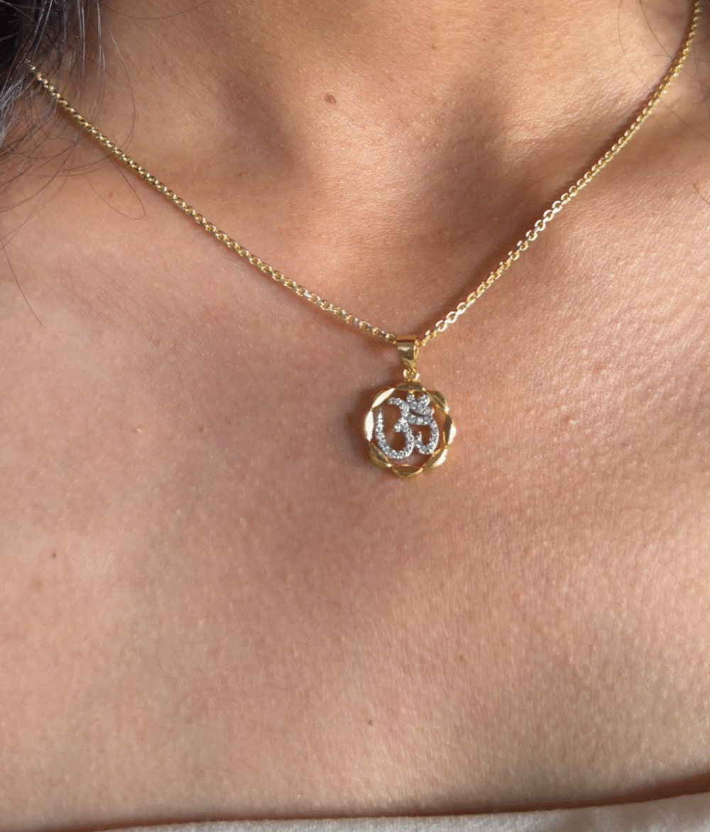 Om cirlce 925 silver pendant